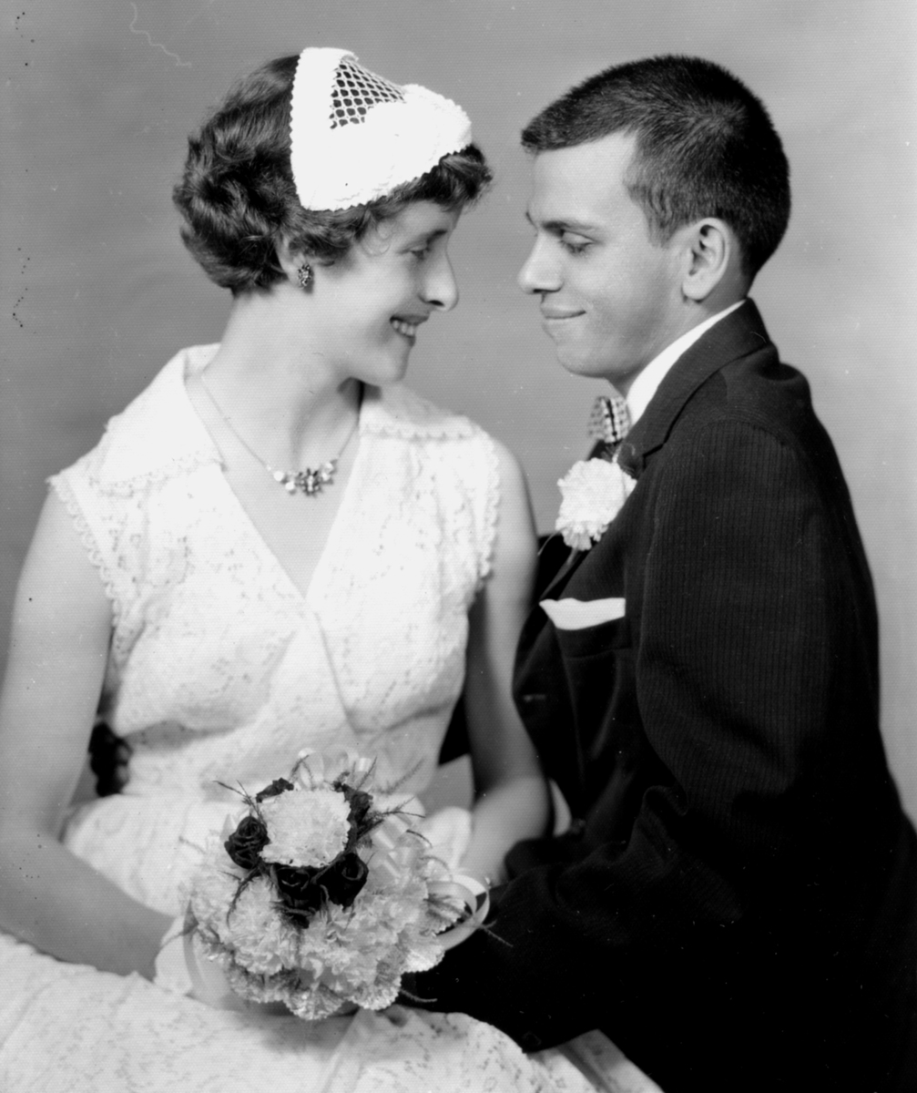 American-Vegan-1960-Jay-FreyaDinshah-wedding